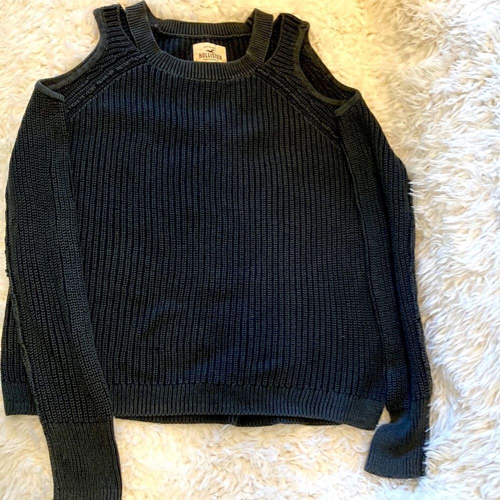 Hollister black garment dyed sweater Size Small